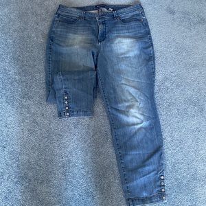 Women’s jeans